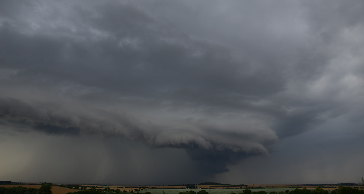 Bouřka na Slánsku 14. 7. 2017