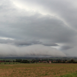 Pár arcusů během deštivo-bouřlivého odpoledne 24. 5. 2018