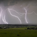 Bouřky na SV a J Čech 15. 6. 2019